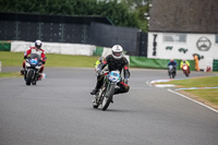 Vintage-motorcycle-club;eventdigitalimages;mallory-park;mallory-park-trackday-photographs;no-limits-trackdays;peter-wileman-photography;trackday-digital-images;trackday-photos;vmcc-festival-1000-bikes-photographs